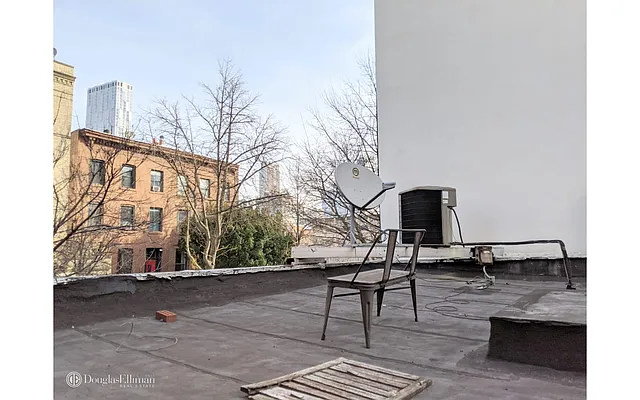 Rented by Douglas Elliman | media 20