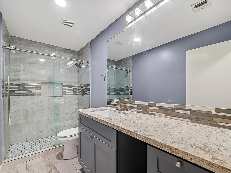 10706 Sagebluff Dr — Photo 18