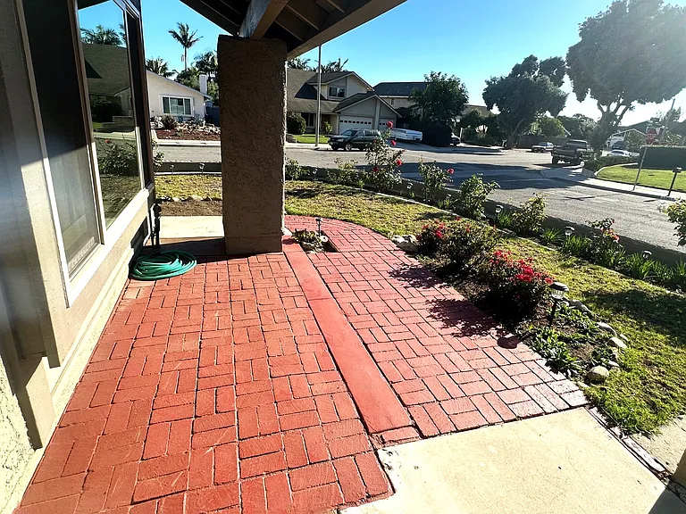 2282 Fawn Ave — Photo 2