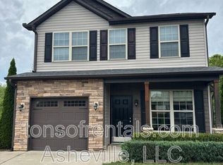 33 Mallard Run Dr, Arden, NC 28704