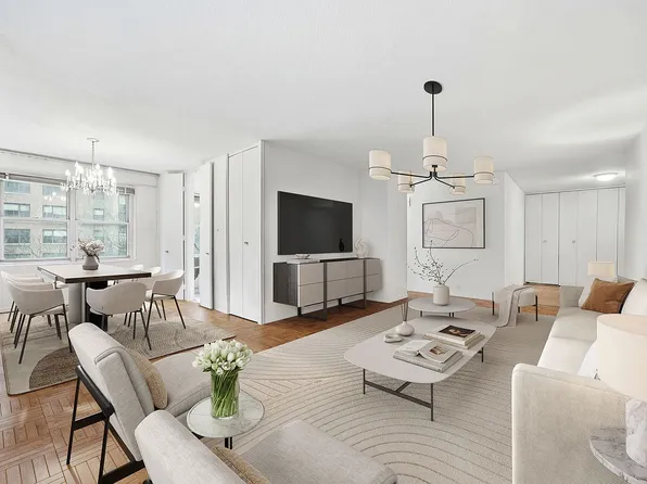 300 E 40th St APT 4T, New York, NY 10016