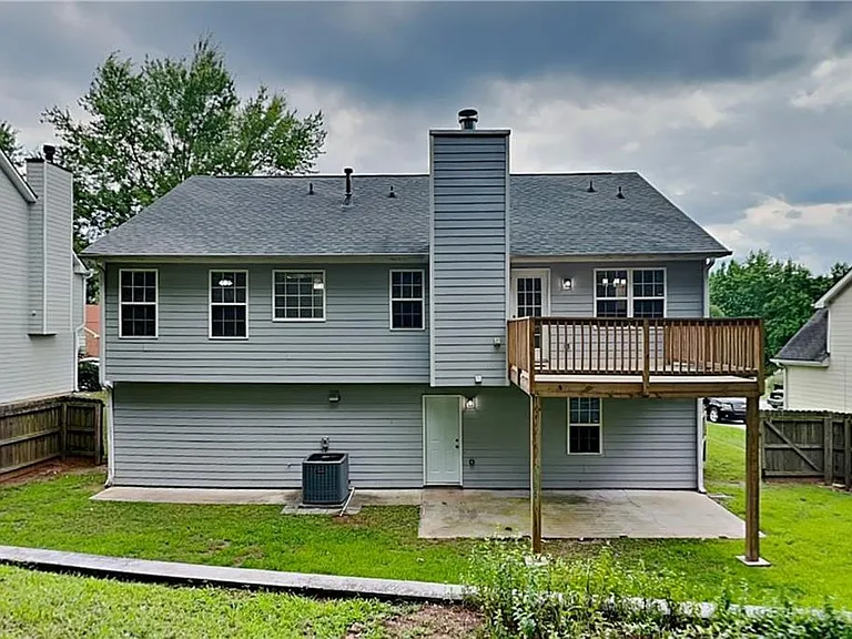 658 Castlebrooke Way — Photo 20