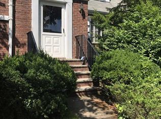 89 Midwood Rd, Teaneck, NJ 07666