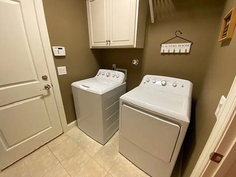 1333 Garden Springs Ct — Photo 22