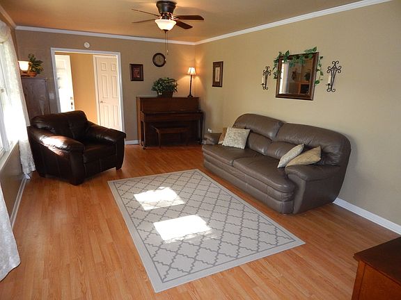 5th image of 119 Brewer Dr