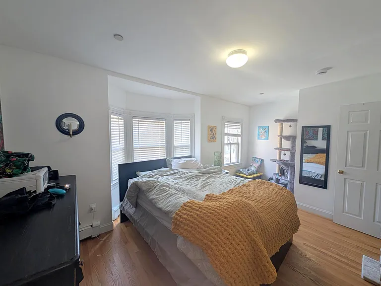 33 Roberts Rd #2L — Photo 6