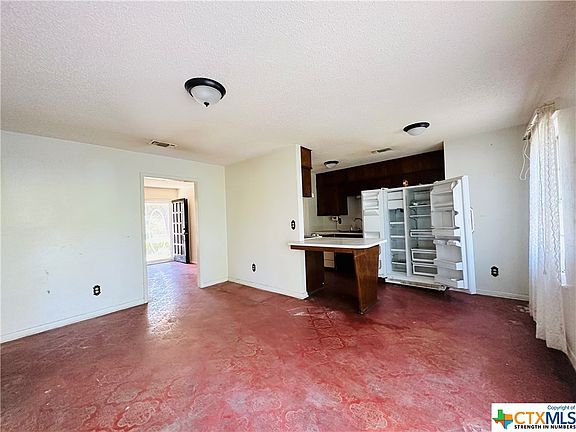 5th image of 1714 Pleasant Ln