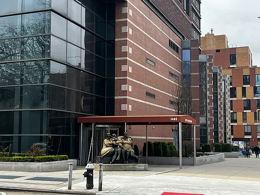 Rented by Oxford Property Group | media 31