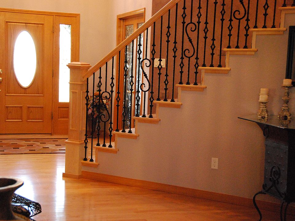 Stair railing