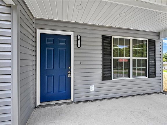 2nd image of 211 Dean Ave