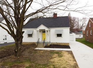 1666 Medford Ave, Poland, OH