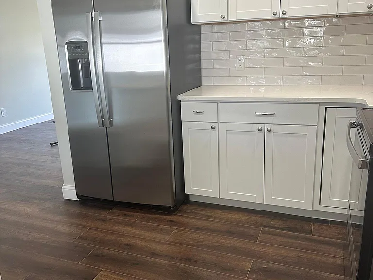 3452 Farley Dr — Photo 4