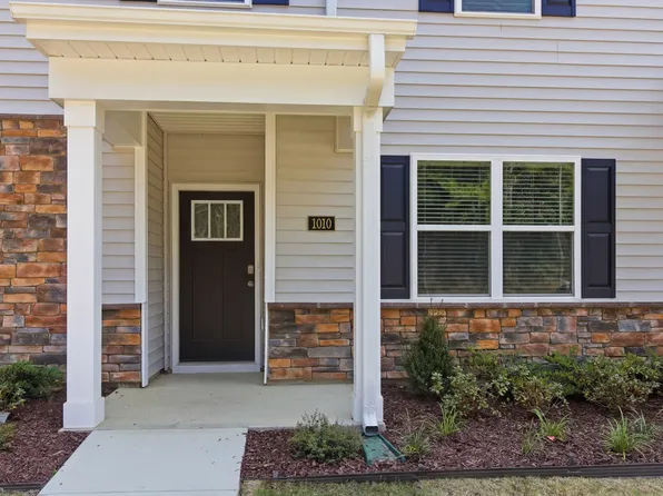 1010 Bayard Wootten Way, New Bern, NC