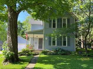 216 N Hambden St, Chardon, OH 44024