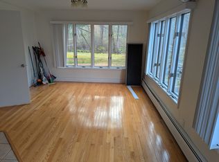 483 Erskine Rd #1, Stamford, CT 06903