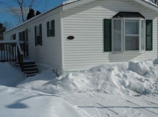 10054 Springfield Cir, Davisburg, MI 48350