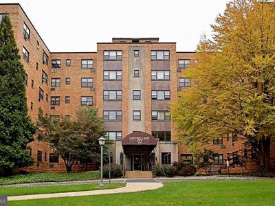 40 Old Lancaster Rd APT 215, Merion Station, PA, 19066