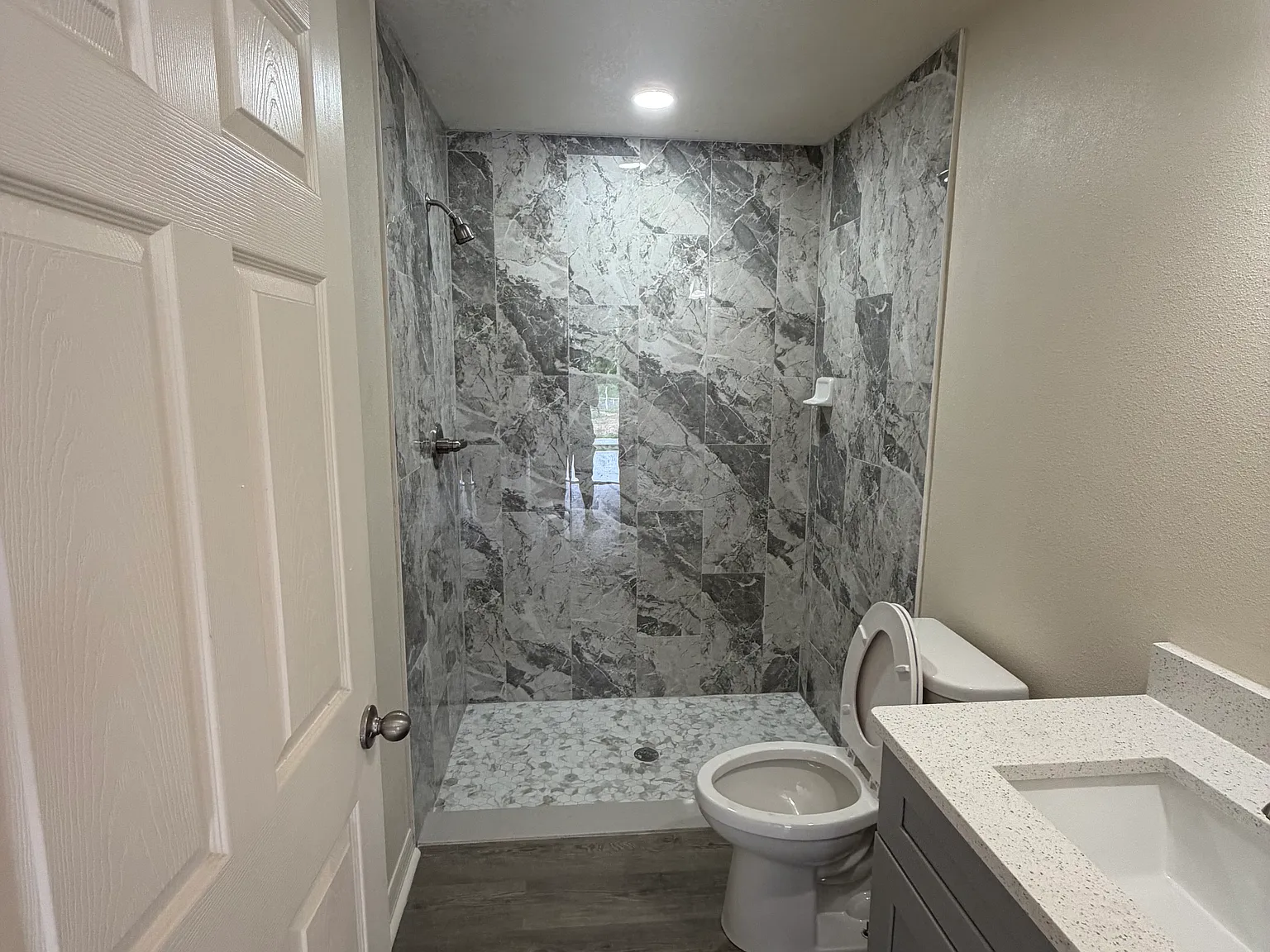 2 bed, 800 sqft, $1,700 — Photo 4