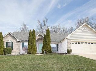4254 Horseshoe Creek Dr, Saint Charles, MO 63304