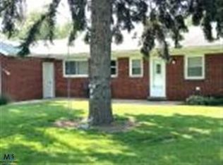 25730 N River Rd, Harrison Township, MI 48045