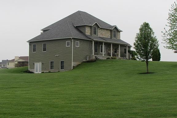 2nd image of 111 Evan Ct