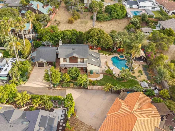 627 Ezee St, Encinitas, CA 92024