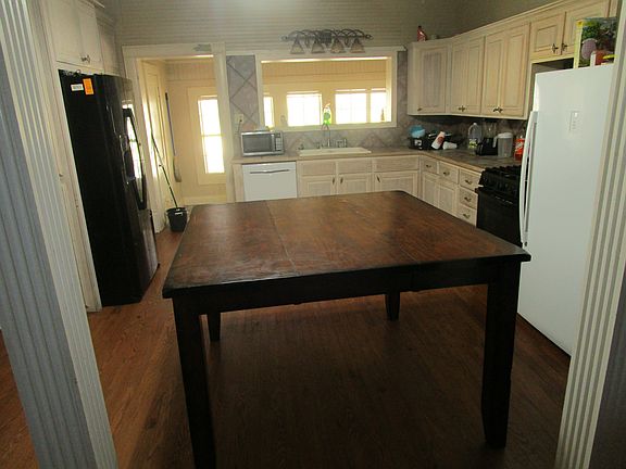 4th image of 2320 Columbia Road 11 E