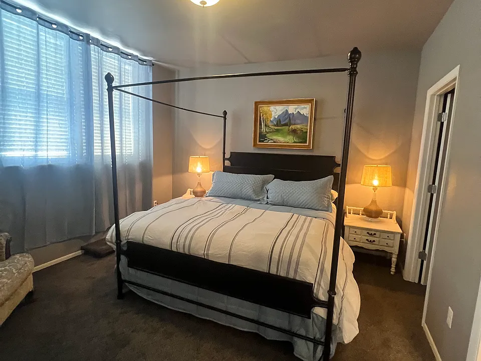 610 Main St #1