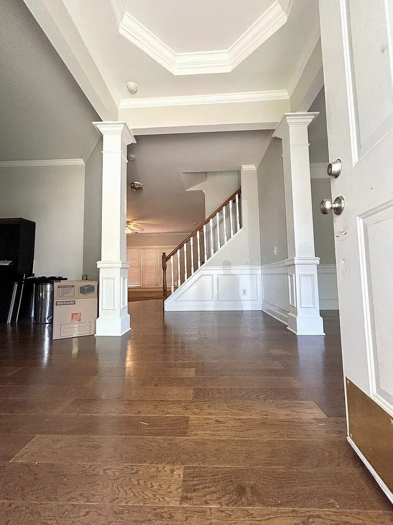 4 bed, 2.5 baths Colonial available for rent - Awesome Downtown Matthews location - — Photo 4