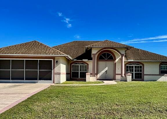 2nd image of 325 NW La Playa Street