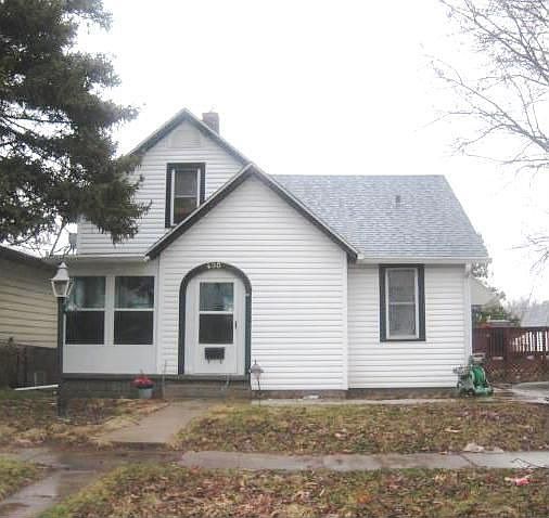 2nd image of 400 2nd Ave #C