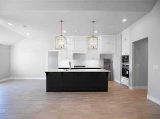 15304 Bedford Rd, Edmond, OK 73013