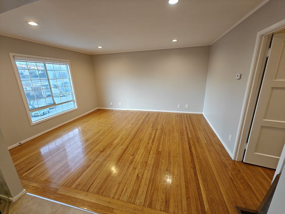1st image of 338 Ney St