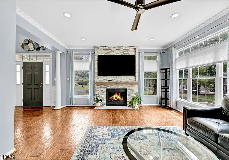 10 Stevens Ln — Photo 7