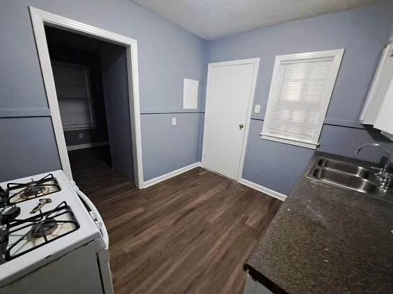 2 bed, 1.0 bath, 950 sqft, $975 — Photo 4