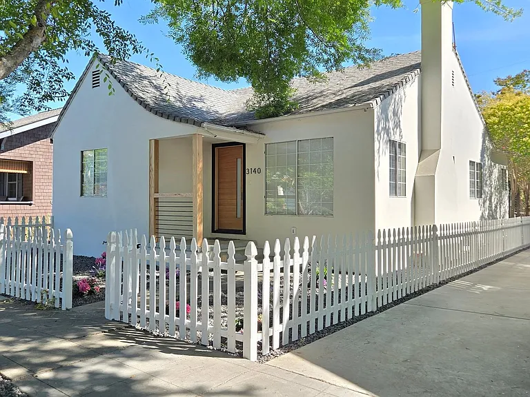 3140 S St — Photo 1