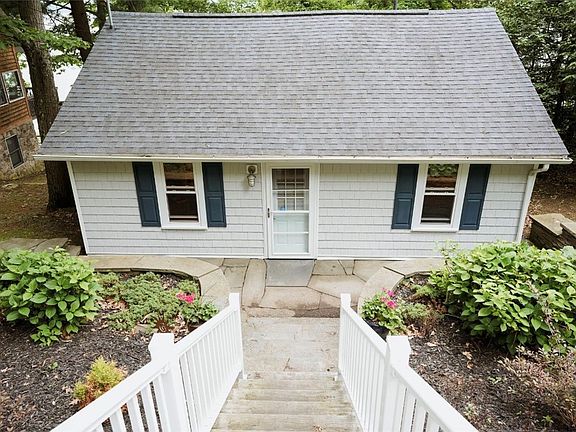 2nd image of 3889 N Falls Rd