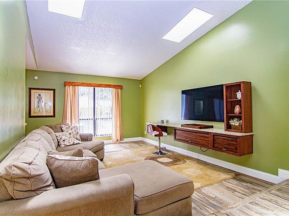 5th image of 4301 Enright Ct