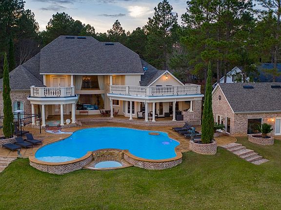 4th image of 4741 Blackwater Dr