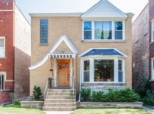 6135 W Rosedale Ave, Chicago, IL 60646