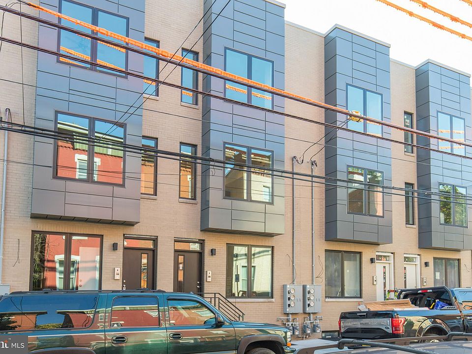 1st image of 2406 W Master St #2