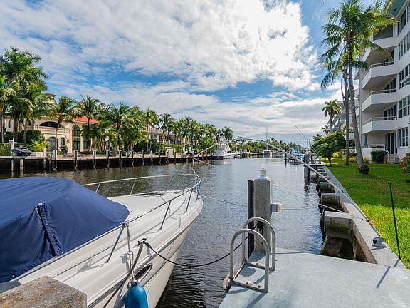 2nd image of 180 Isle Of Venice Drive #129