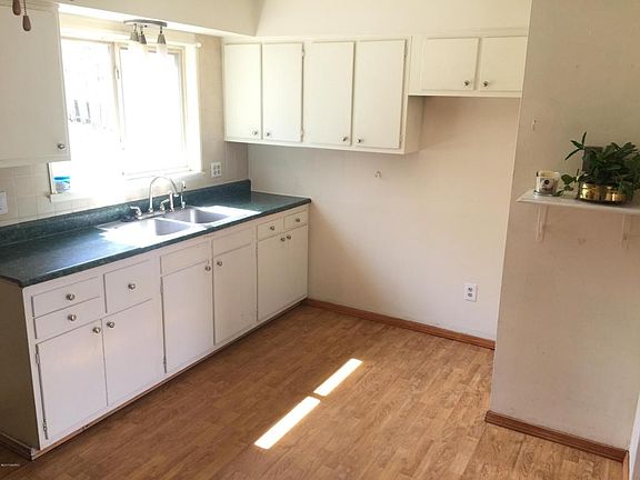 4th image of 239 Algonquin St