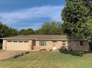 120 Overcrest Rd, Ponca City, OK 74604