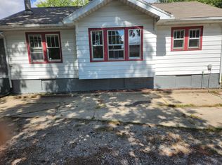 1520 N Summit Ave, Decatur, IL 62526