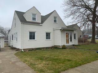 102 Bartlett St, Clinton, MI 49236