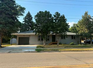 4 16th Ave SW, Minot, ND 58701