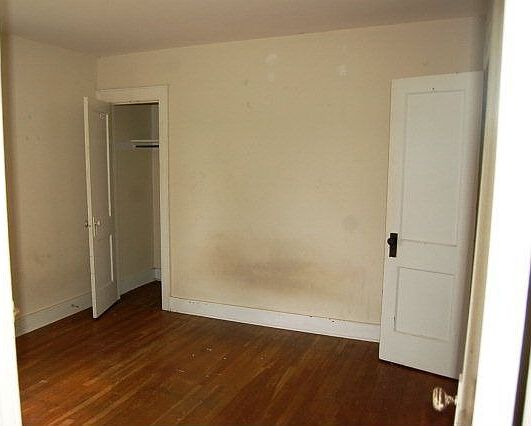 5th image of 614 Oak St