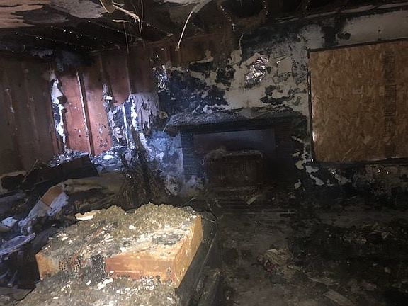 4th image of 2272 SE Brookwood Ave