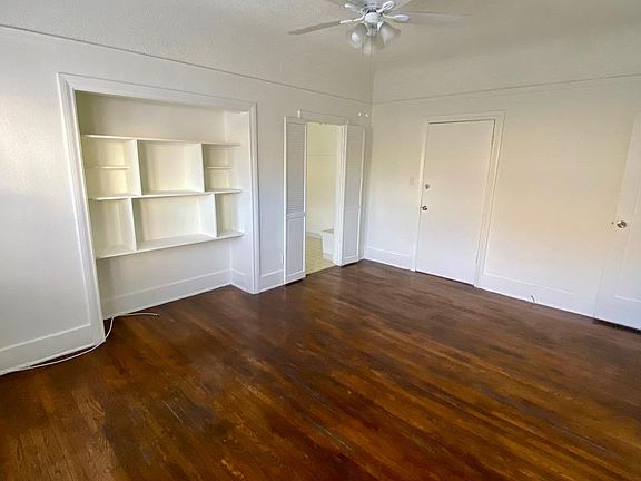 3rd image of 1950 Argyle Ave #5